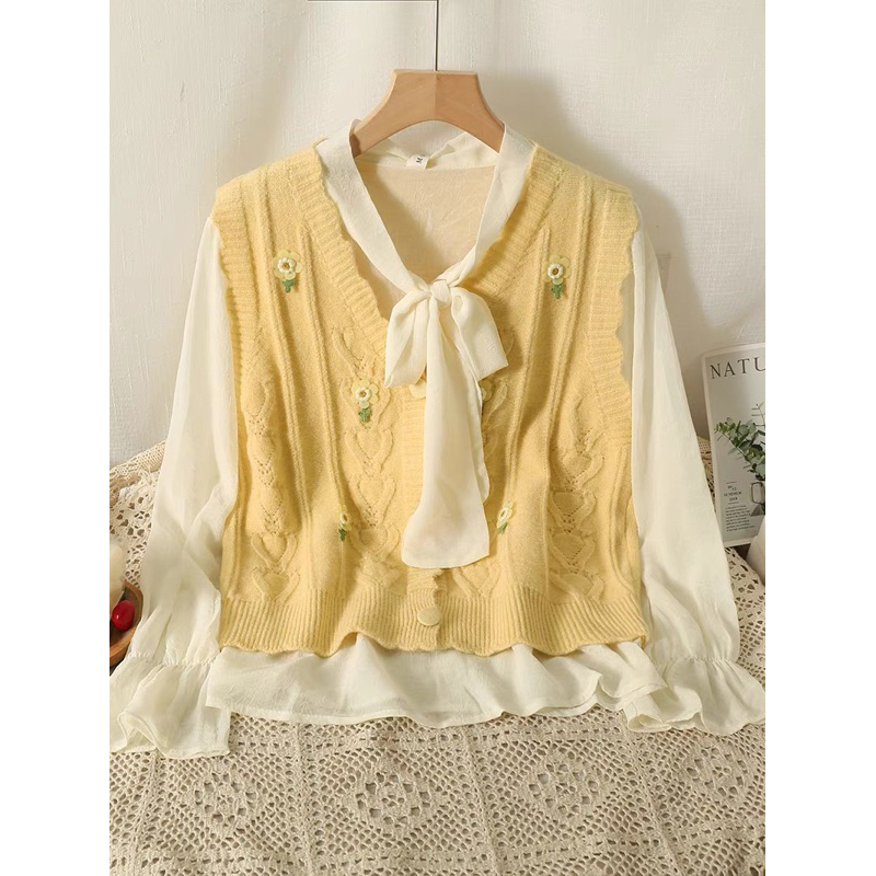 Set Sơ Mi Nơ + Áo Gile Đính Cây Hoa Cực Xinh