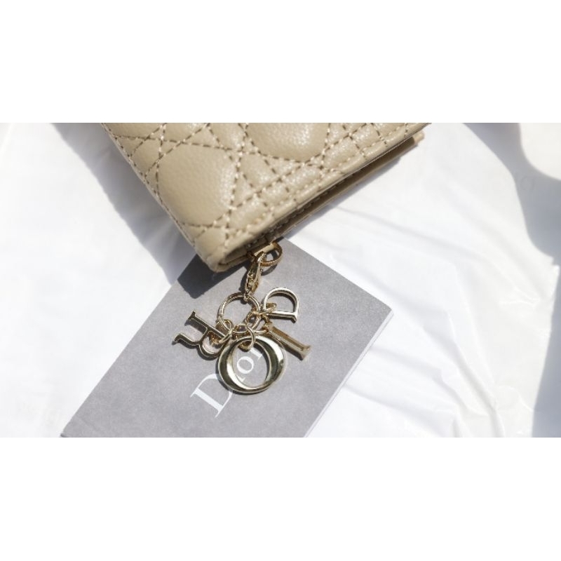 Ví nữ cao cấp D.I caro da bog non mini kèm móc charm nhỏ siêu xinh