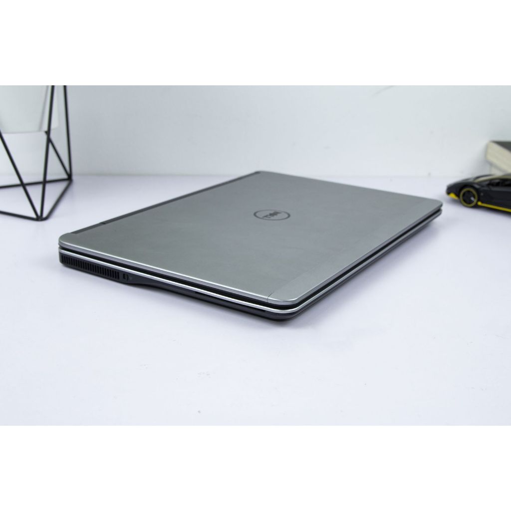 Laptop mini Cũ Giá Rẻ/ Dell Latitude E7240/ Core i7 – Thế hệ 4 –Ram 8Gb - SSD