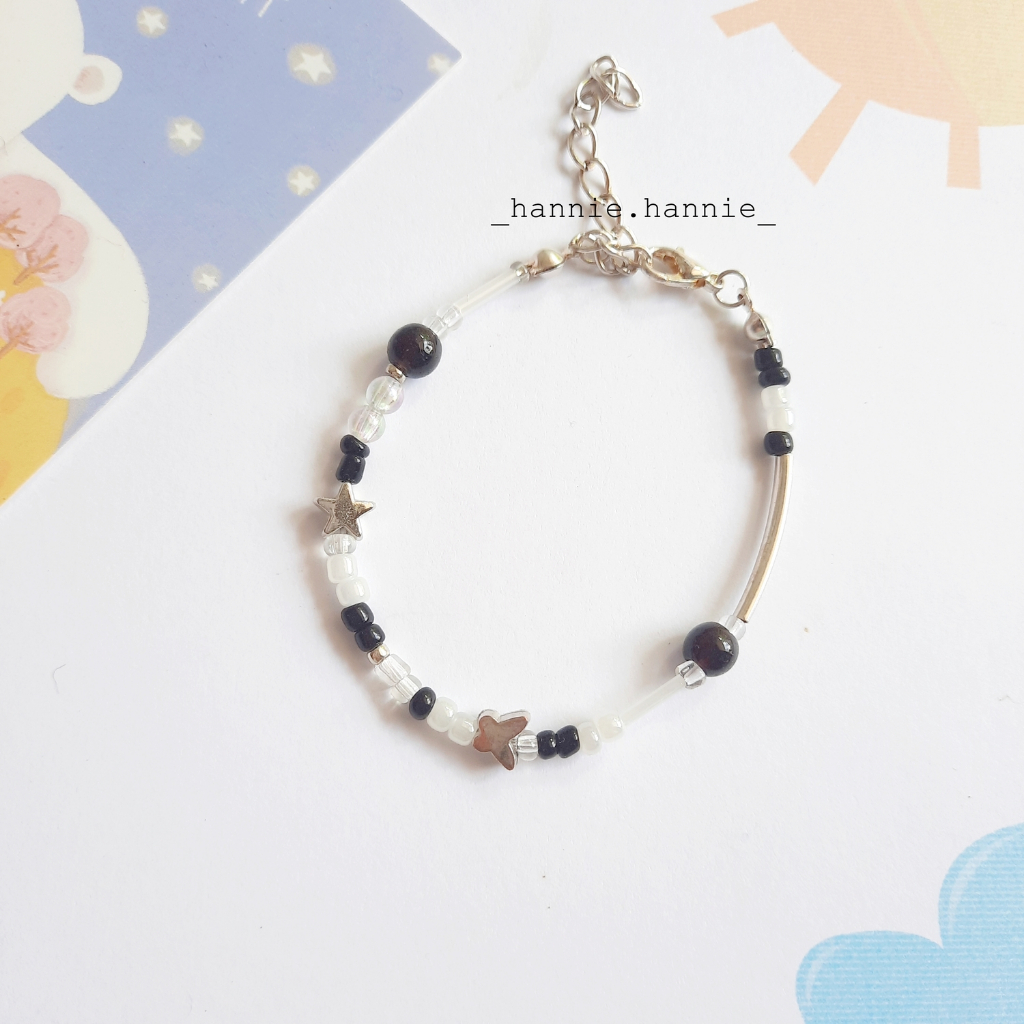 Tinkerbelle - Vòng tay hạt nhựa mix kim loại màu Tím/Xanh lá/Hồng/Cam/Xanh biển/Đen handmade khoá thép không gỉ