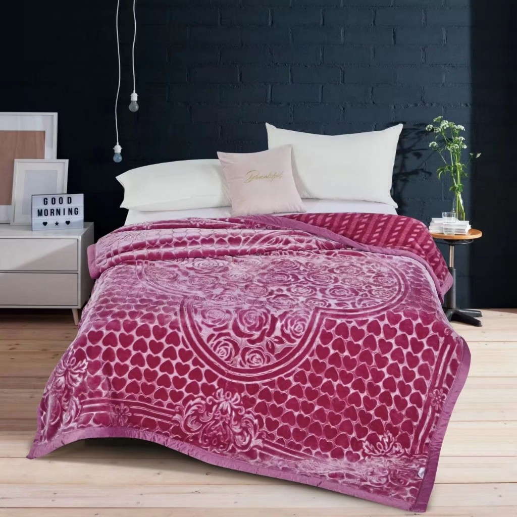 Chăn mền siêu tuyết hình tim 2 lớp nặng 4kg hàng chính hãng Phòng Ngủ Xanh kích thước 200x230cm đắp cực thích