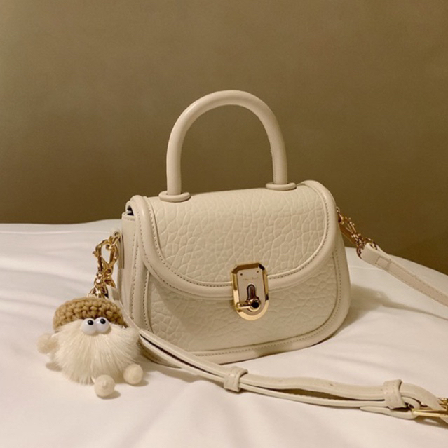 Túi quai xách thiết kế Chio'2nd kèm charm - COD16