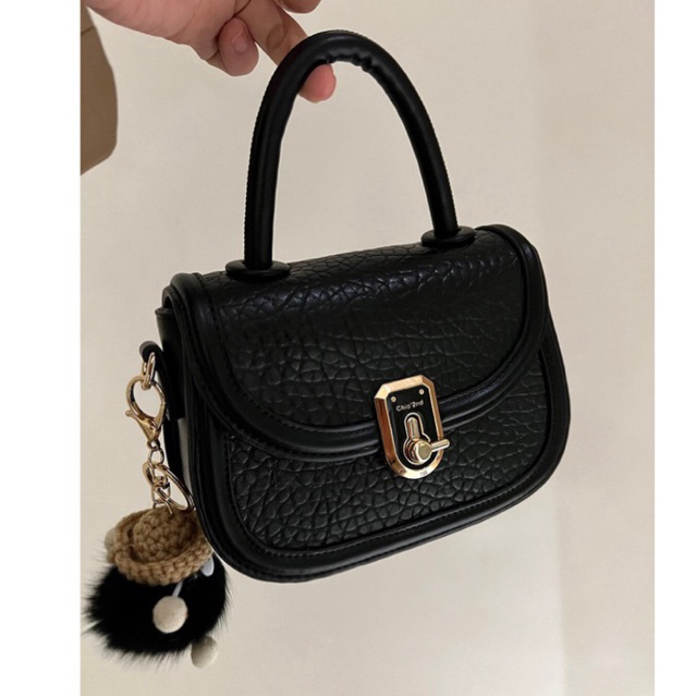 Túi quai xách thiết kế Chio'2nd kèm charm - COD16
