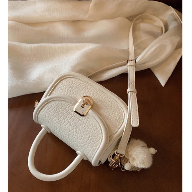 Túi quai xách thiết kế Chio'2nd kèm charm - COD16
