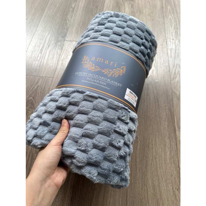 CHĂN NHUNG TUYẾT LÔNG THỎ Aamariii đơn sắc sang trọng kích thước 2m/2m3 Nhập Khẩu