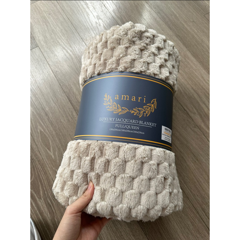 CHĂN NHUNG TUYẾT LÔNG THỎ Aamariii đơn sắc sang trọng kích thước 2m/2m3 Nhập Khẩu