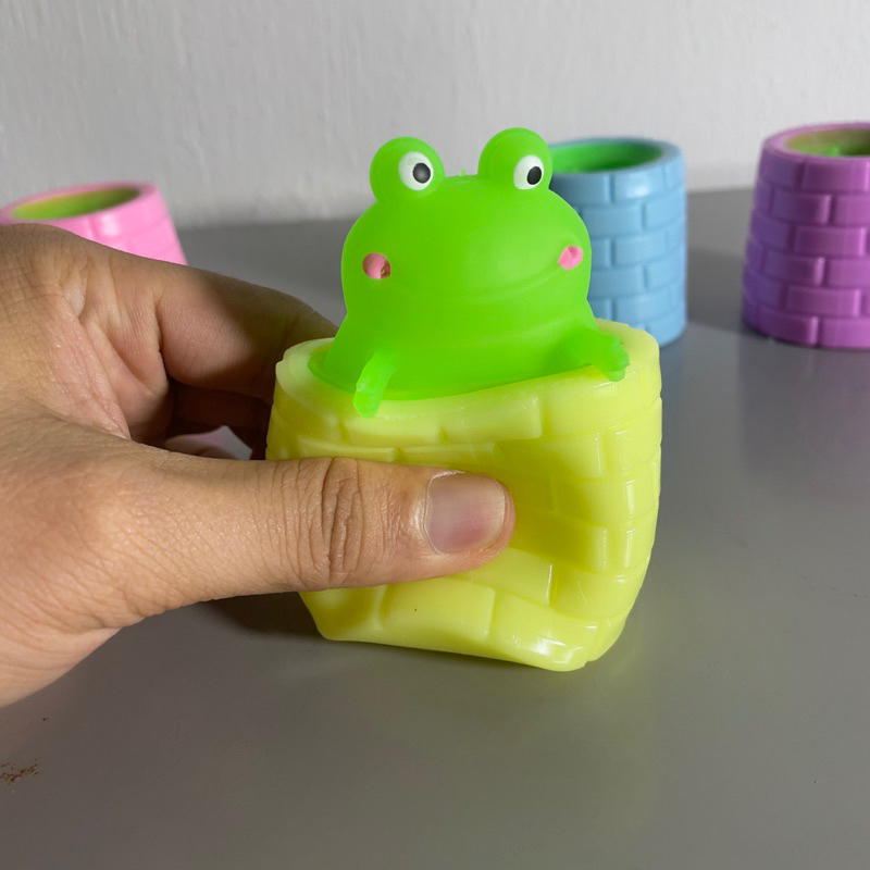 Bóp con ếch xả stress siêu dễ thương cho cả người lớn và trẻ em