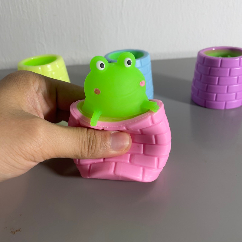 Bóp con ếch xả stress siêu dễ thương cho cả người lớn và trẻ em