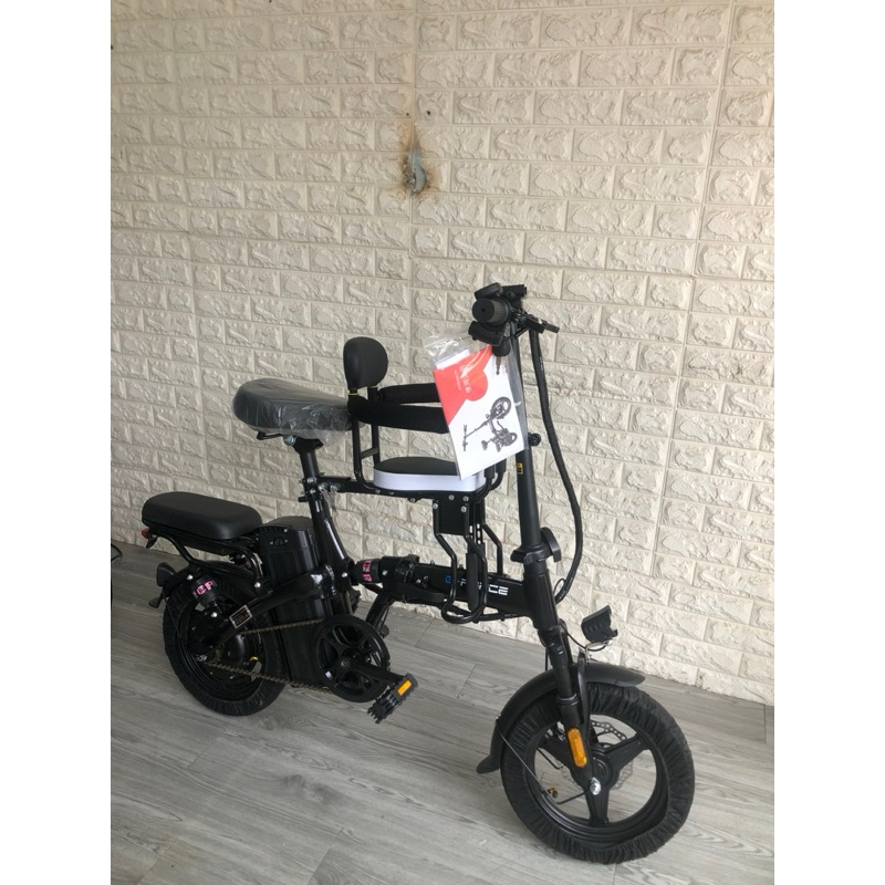 Ghế em bé lắp xe điện