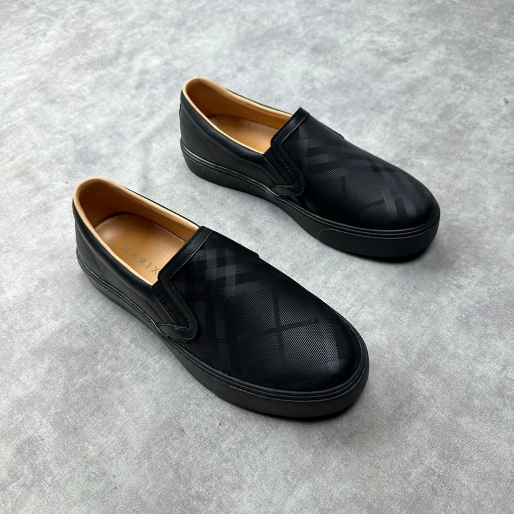 Giày Slip-on Cao Cấp Nam  BBR /Giày Nam Thời Trang Màu Đen Da Bò Kết Hợp Vải In Logo BBR Đế Cao Su
