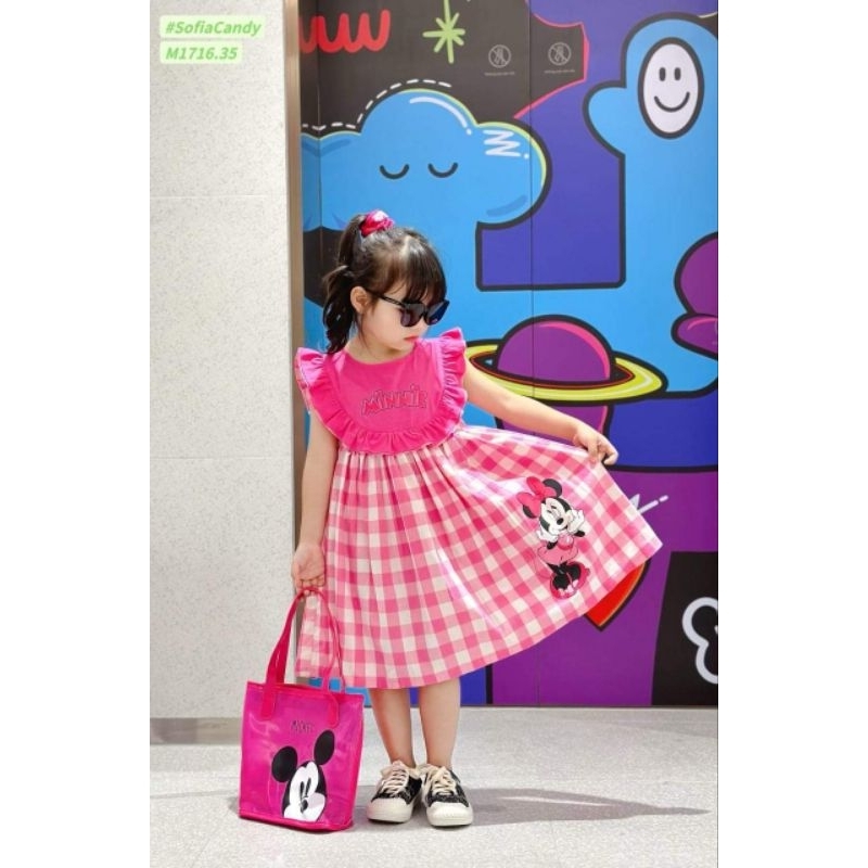 8 đến 28kg.váy gấu dâu cho bé gái.hình thật trải sàn a