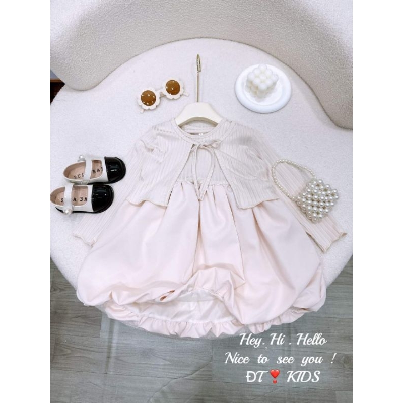 8 đến 25kg.set vay +áo khoát len tăm cho bé gái thu đông.hình thật trải sàn