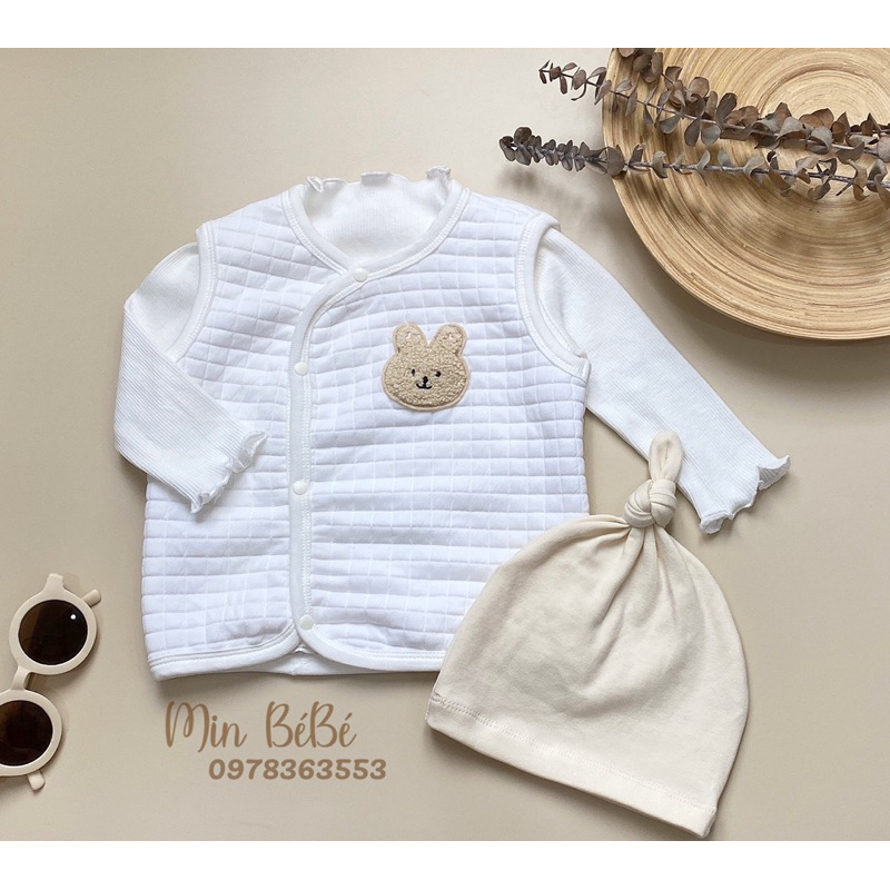 Áo gile chần bông cài chéo giữ ấm ngực cho bé
