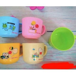 Cốc nhựa gấu trẻ em Châu Hưng - Cốc nhựa nhiều màu có quai, nhựa PP an toàn cho trẻ nhỏ - Hình thù ngộ nghĩnh