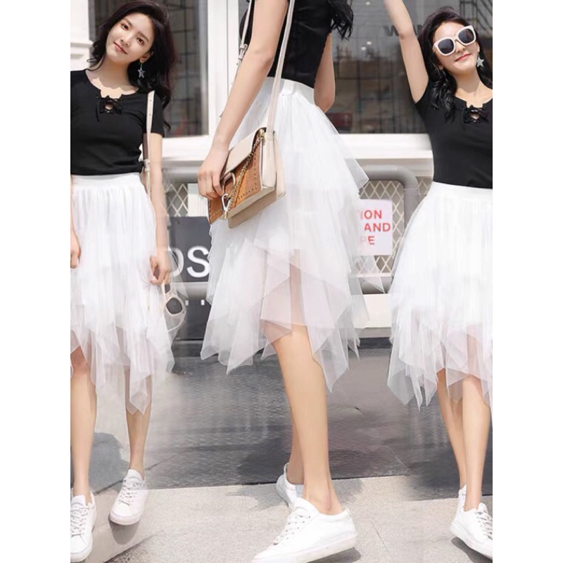 Chân váy lưới trắng