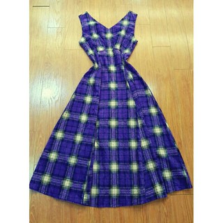 Đầm sát nách màu tím họa tiết sz M