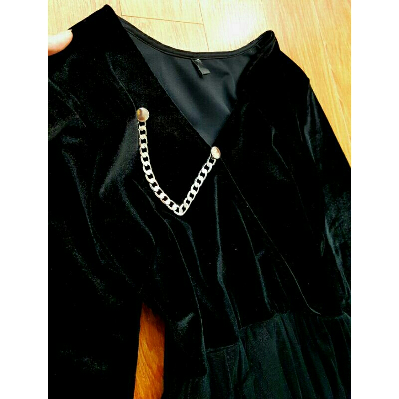 Đầm nhung ren xòe sz M