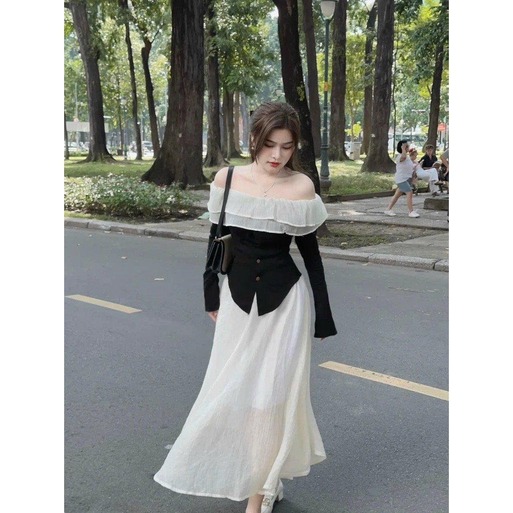 Set áo trễ vai phối bèo kèm chân váy xòe dáng dài thanh mảnh phù hợp đi chơi đi làm dạo phố phong cách nàng thơ B68
