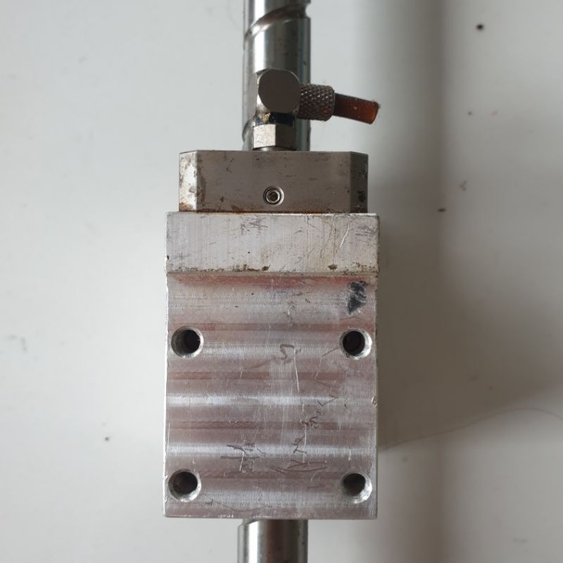 Vít me bi THK Samick korea 1520 dài 870 hành trình 740