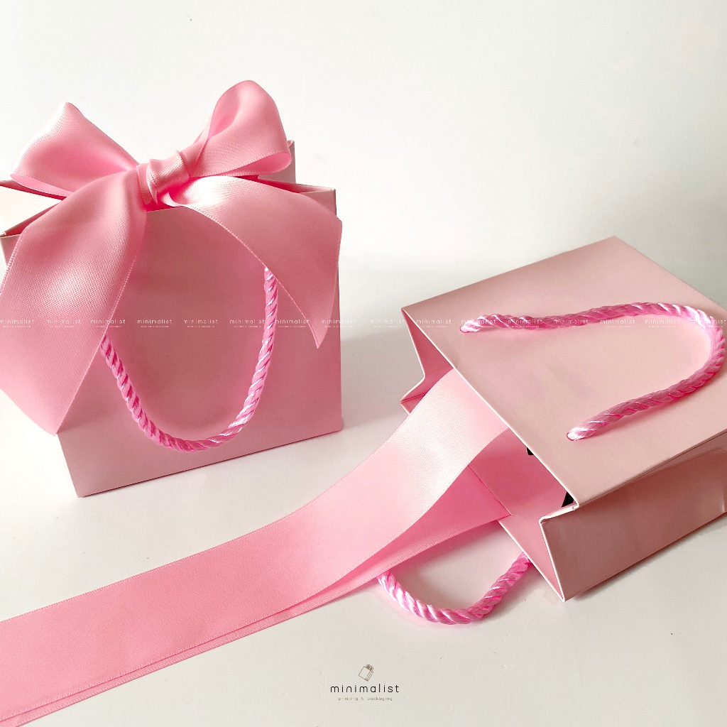 (SET 5 cái - MÀU HỒNG) - Túi giấy nhỏ cao cấp, đựng son, phụ kiện, quà cưới - KT 12x12x6.5cm, ruy băng thắt nơ bản lớn