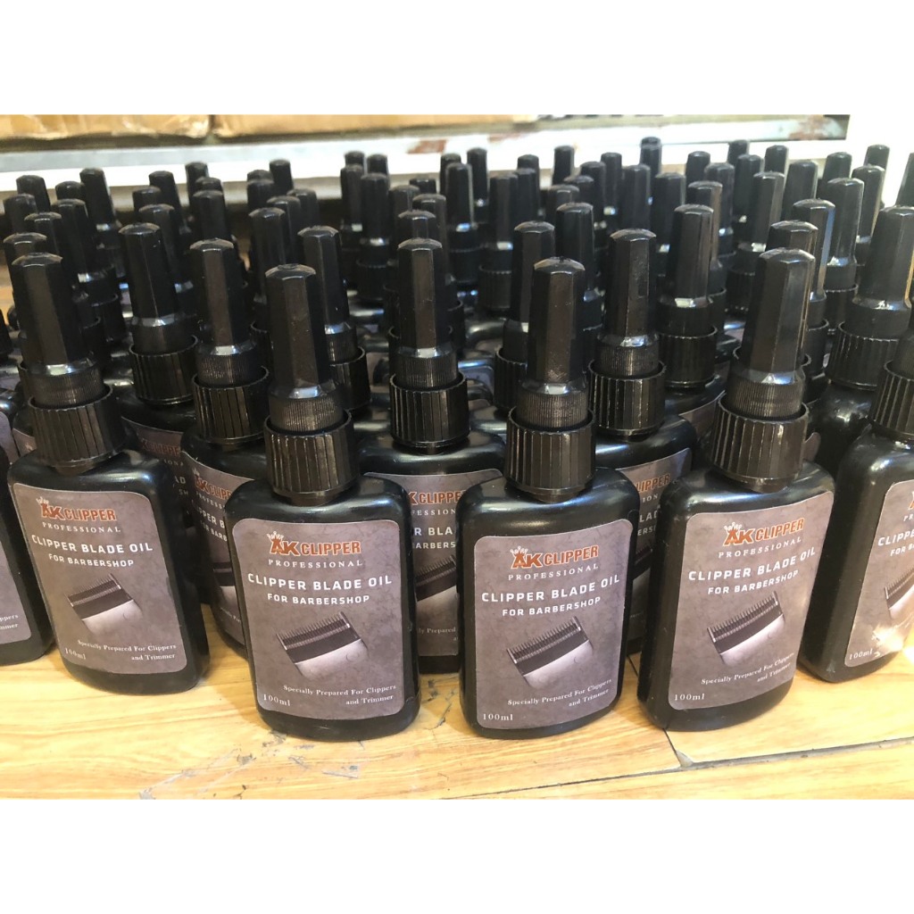 Dầu máy AK tra tông đơ & Chai xịt mát lưỡi AK