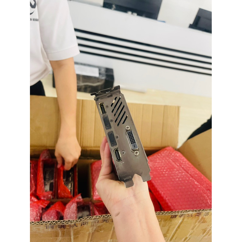 VGA GIGABYTE RX590 8GB 2ND