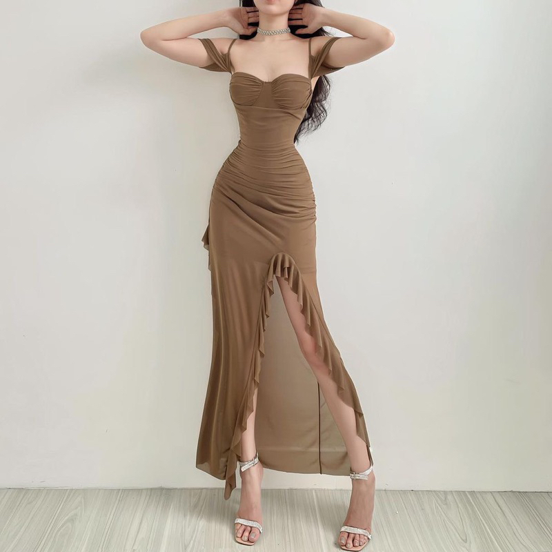 Đầm Maxxi Lưới Cúp Khuôn Ngực Thiết Kế Dây Vai Dáng Xẻ Tua Vạt Bèo