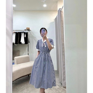 Đầm Flora sọc dọc
