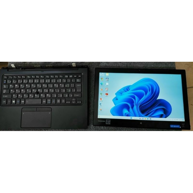 máy tinh bảng 2in1 Toshiba dynabook r82. 12.5in.core M5. ram 4.ssd 128g. Màn đốm nhẹ