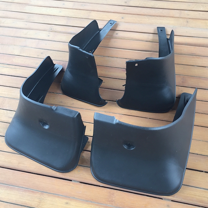 Bộ 04 chắn bùn cho xe ô tô Toyota Corolla