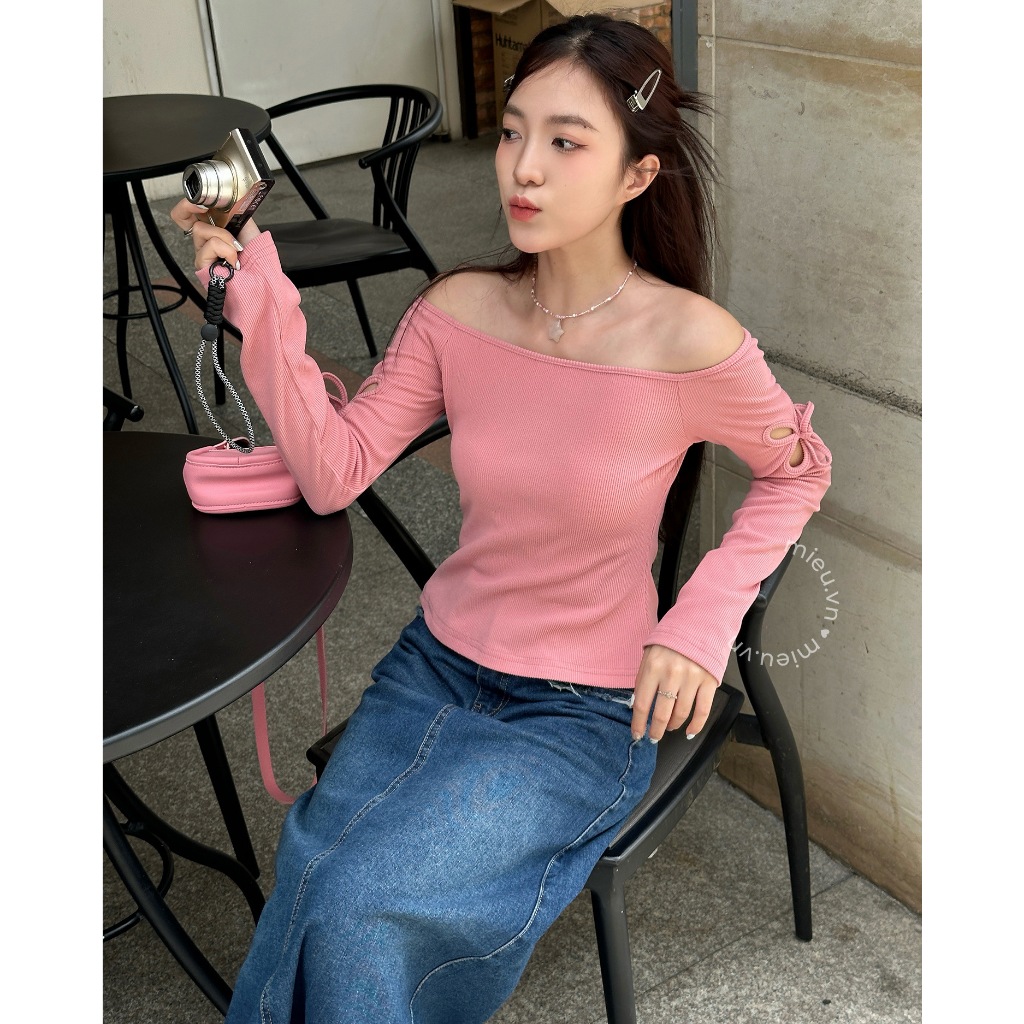 Áo thun nữ trễ vai chất thun gân lụa premium với thiết kế cut out cánh tay MIEU - KAU07