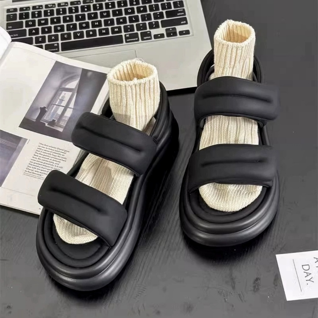 Giày Sandal nữ quai ngang SHEE 2023 đế bánh mì siêu mềm phong cách Hàn Quốc