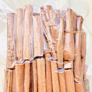 100g Quế Cạo Vỏ Dài 6-8cm rất thích hợp để trang trí, pha trà, nấu phở, chế biến, quế loại ngon đã cạo vỏ sạch sẽ