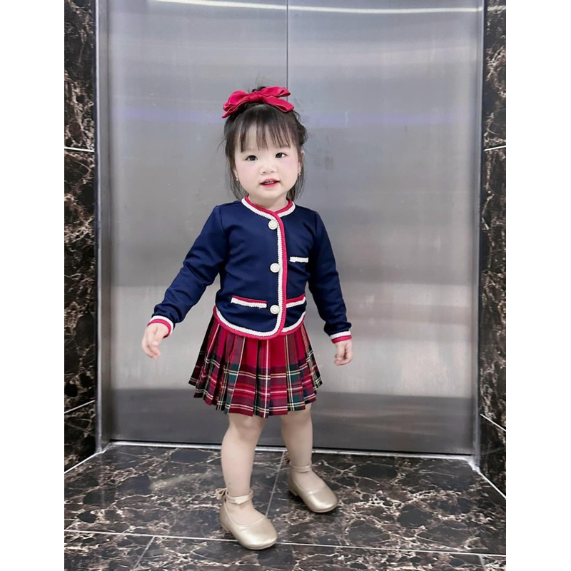 Set áo kèm chân váy xoè cho bé