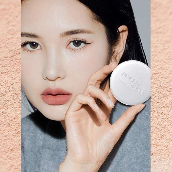Phấn Phủ Eglips About Tone Powder Pact - Mẫu mới