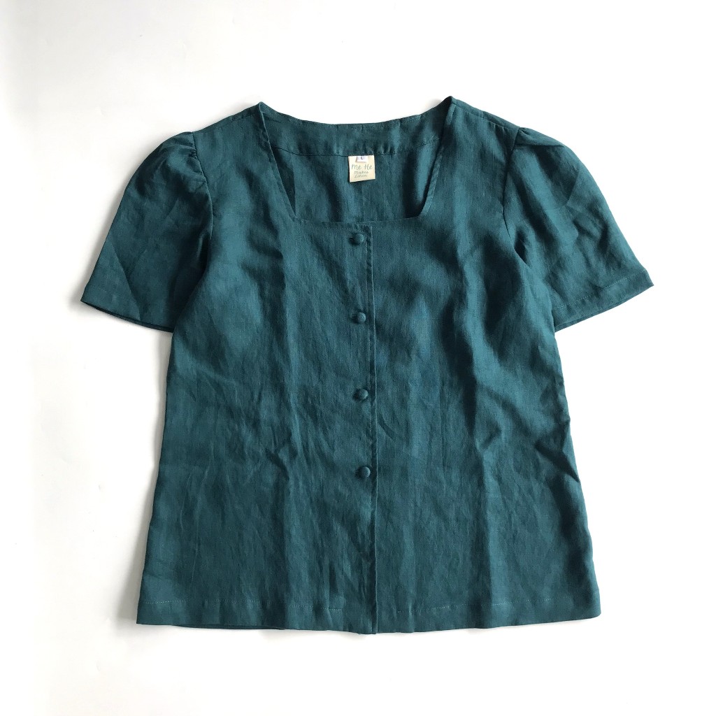 Áo linen tưng washed, cổ vuông nút bọc - Mé Hè