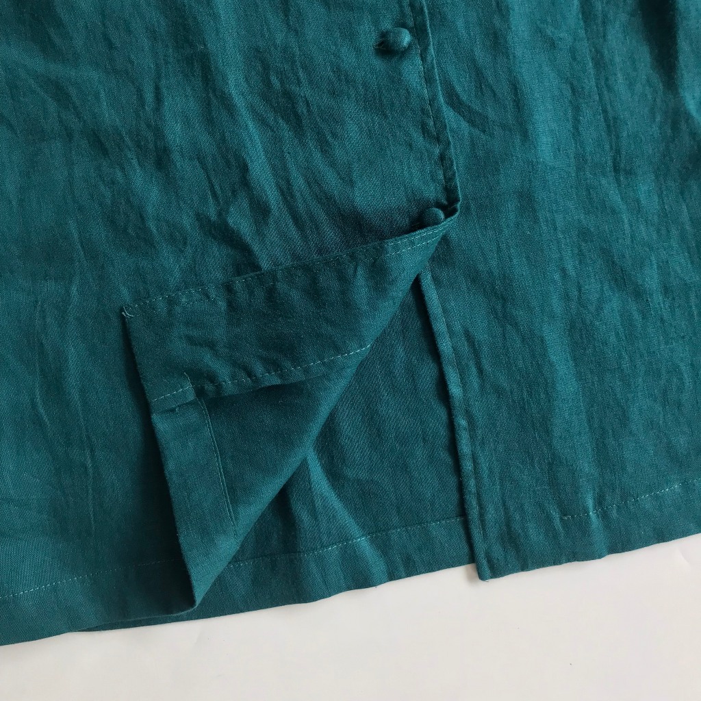 Áo linen tưng washed, cổ vuông nút bọc - Mé Hè