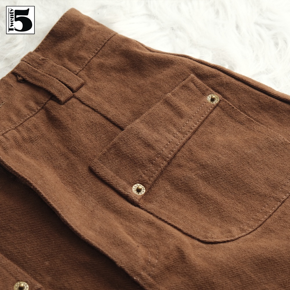 Chân váy kaki chữ A, 2 túi trước nắp chéo Twenty.Five 5099