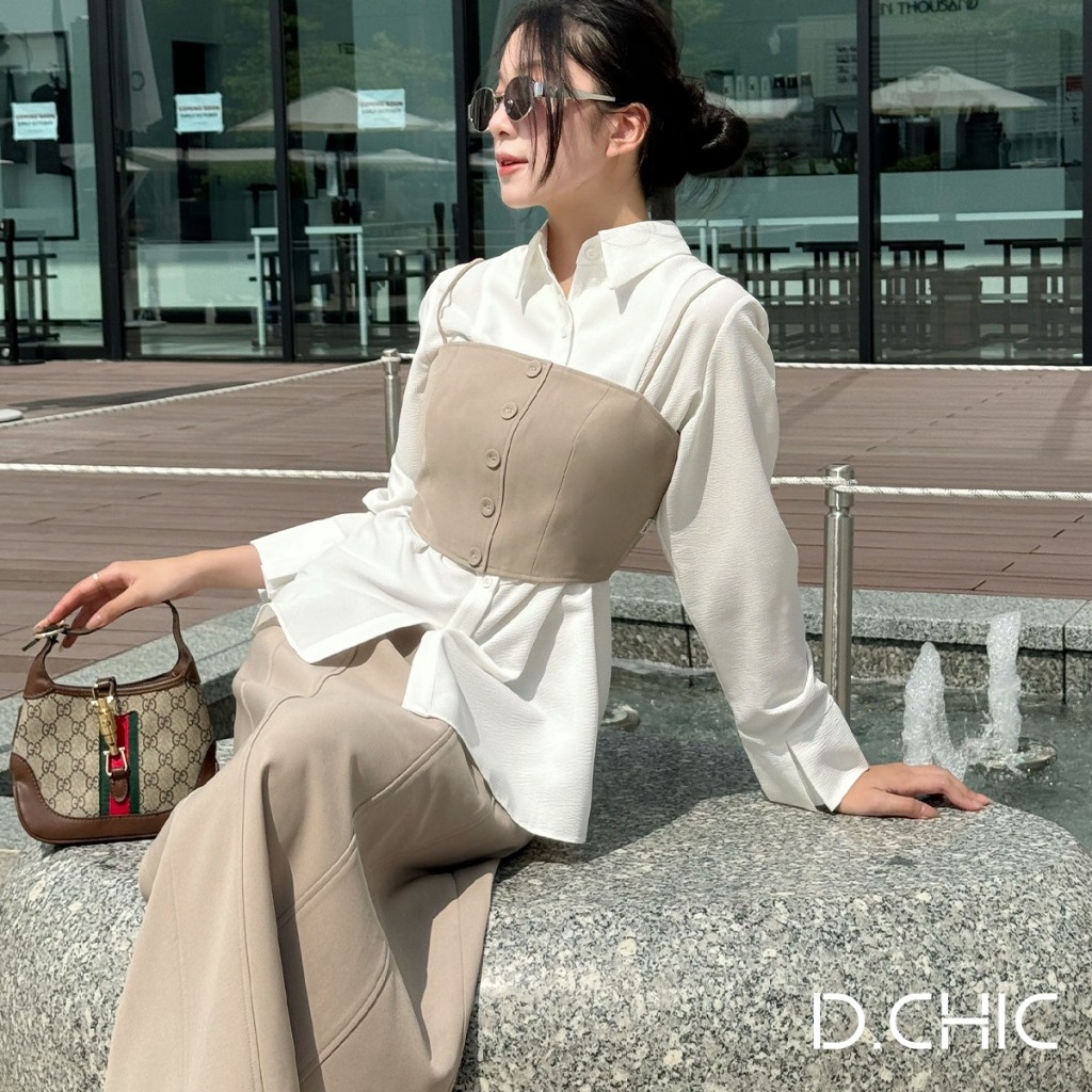 Áo 2 dây croptop 1 hàng cúc D.CHIC MS: 1822317