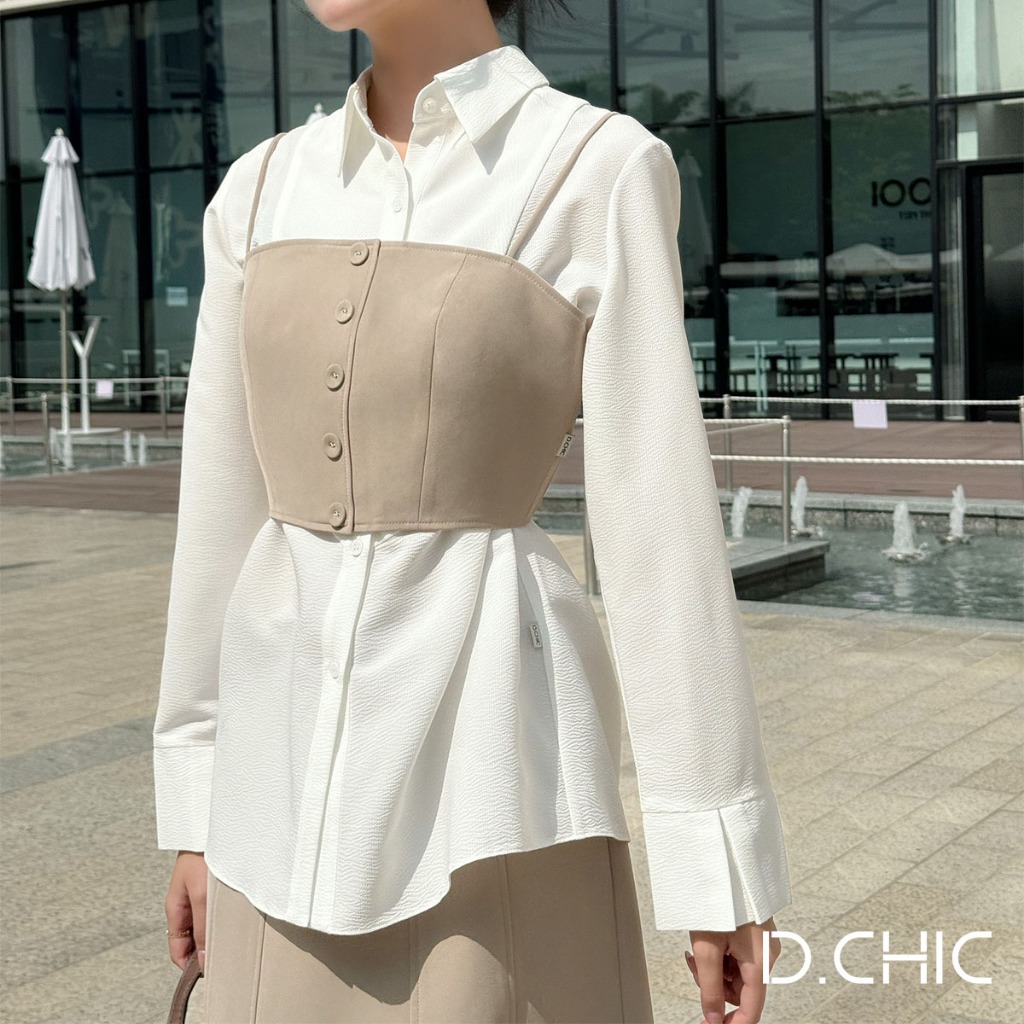 Áo 2 dây croptop 1 hàng cúc D.CHIC MS: 1822317