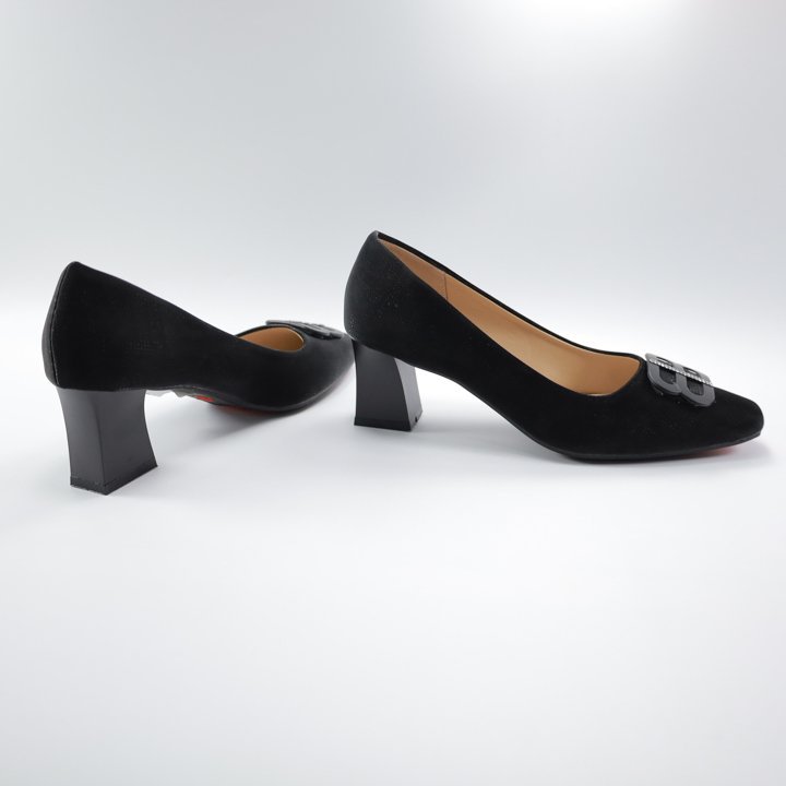 Giày Cao Gót Da Nhung Lì Gắn Mác Chính Hãng 2Tfashion Feet, Mũi Vuông Sang Trọng,Thanh Lịch,Gót 5 Phân- HCG0018N
