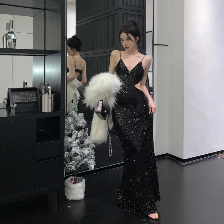 UB013 Váy body dài 2 dây hở lưng quyến rũ lấp lánh đi dự tiệc phong cách sang trọng quý phái