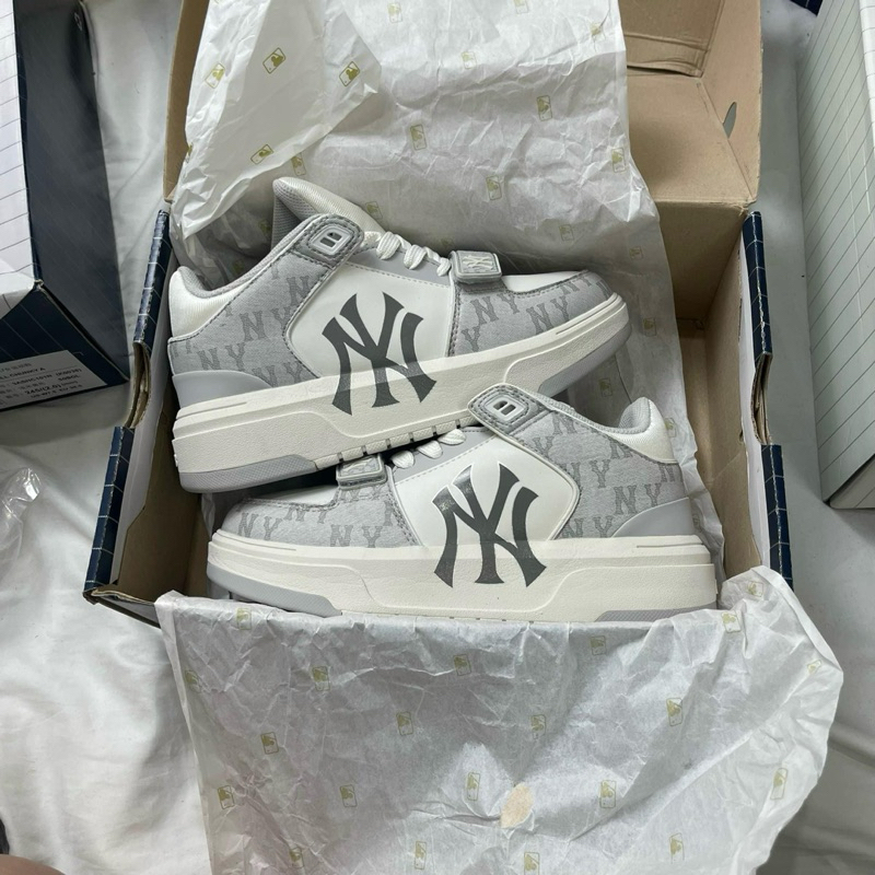 [ CHÍNH HÃNG ] CHUNKY LINER MID GREY 2024