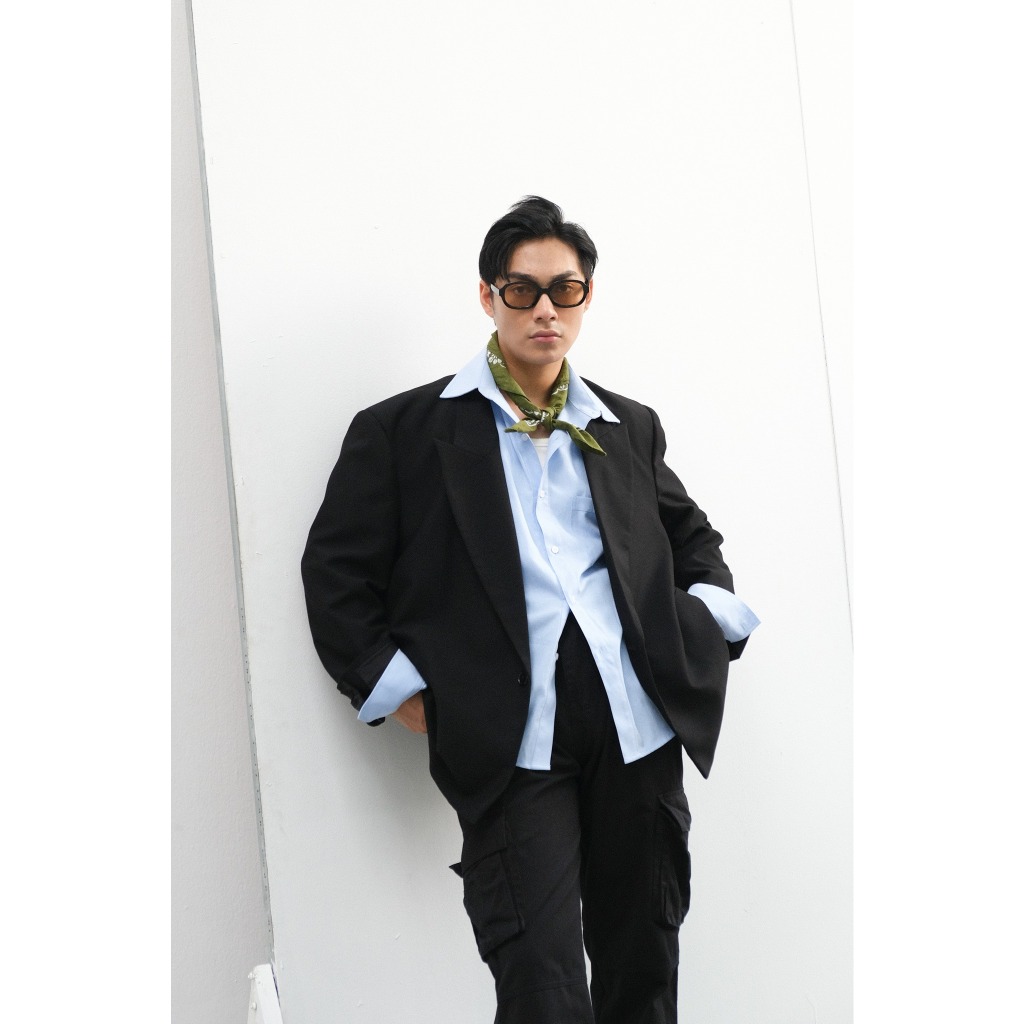 Áo Blazer phân khúc cao cấp, form oversized thương hiệu B Brown