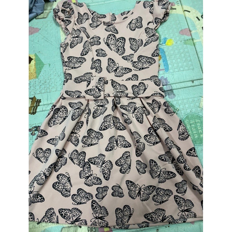 đầm ngắn đen >57kg