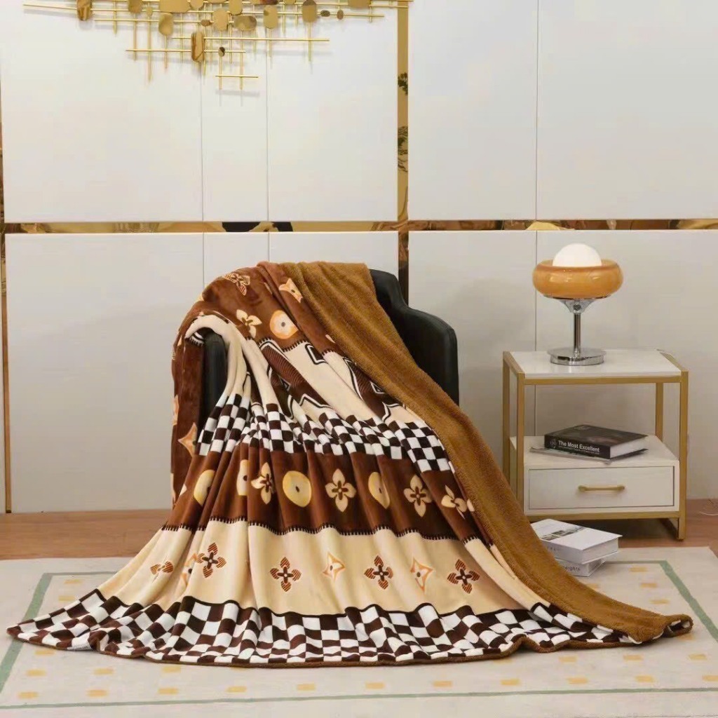 Chăn Lông Cừu KIRKLAND QUEEN -  Chăn Thương Hiệu Lông Cừu Mềm Mịn Sang Trọng