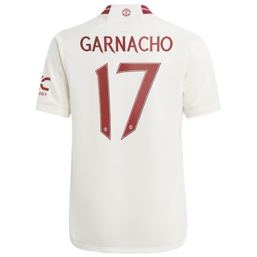 In tên số các mẫu áo đấu MU mùa 23/24