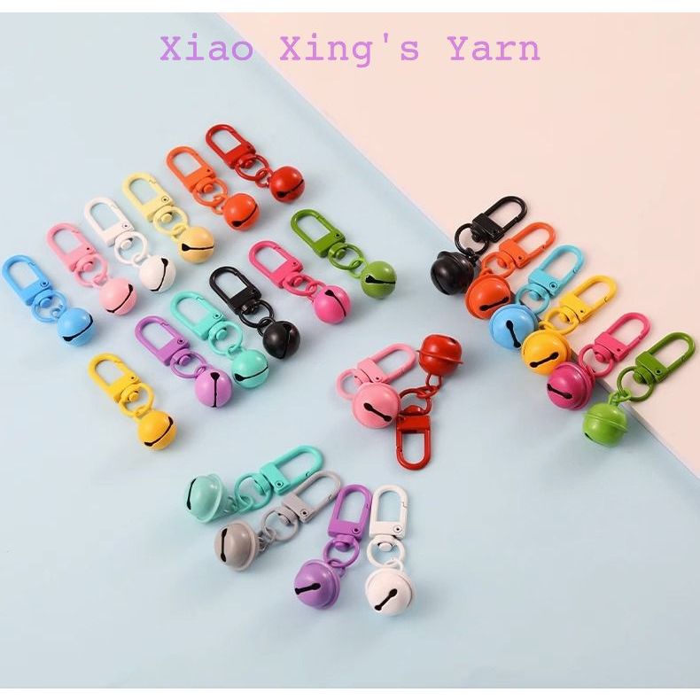 Khoá cài kèm chuông nhiều màu sắc gắn móc khoá, balo, thú bông handmade | Xiaoxingyarn