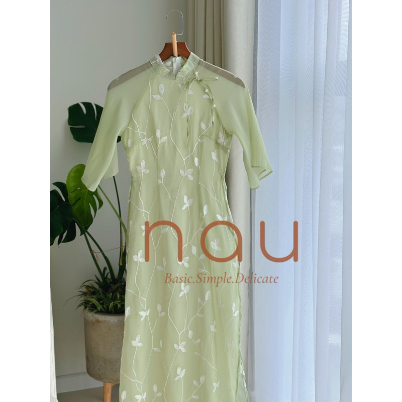 Áo dài voan tơ thêu kèm sẵn quần