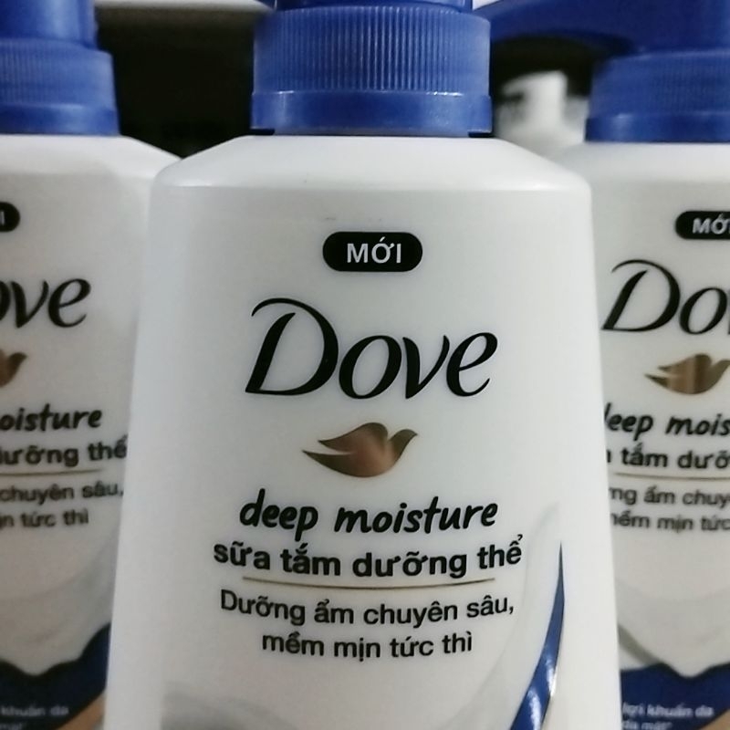 Sữa tắm Dove dưỡng thể dưỡng ẩm chuyên sâu 500g mang lại làn da đẹp mịn màn.